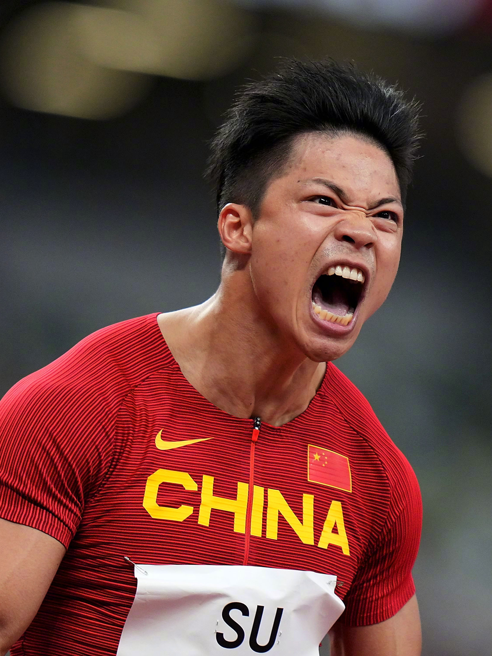 男子田径比赛再创佳绩,中国选手勇夺冠军 男子田径比赛再创佳绩,中国选手勇夺冠军