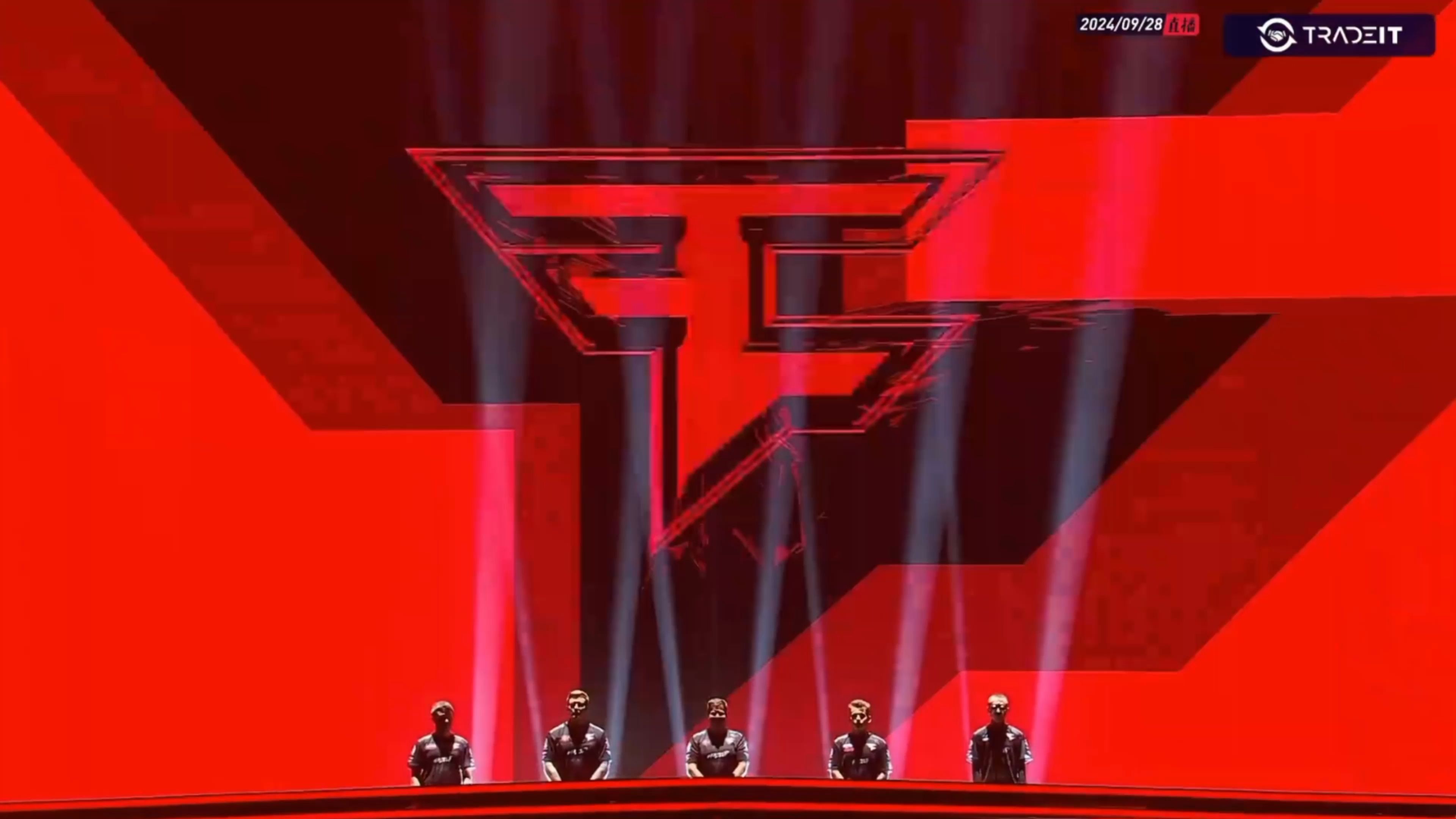 关于新赛季开幕战精彩纷呈，球队士气高昂的信息