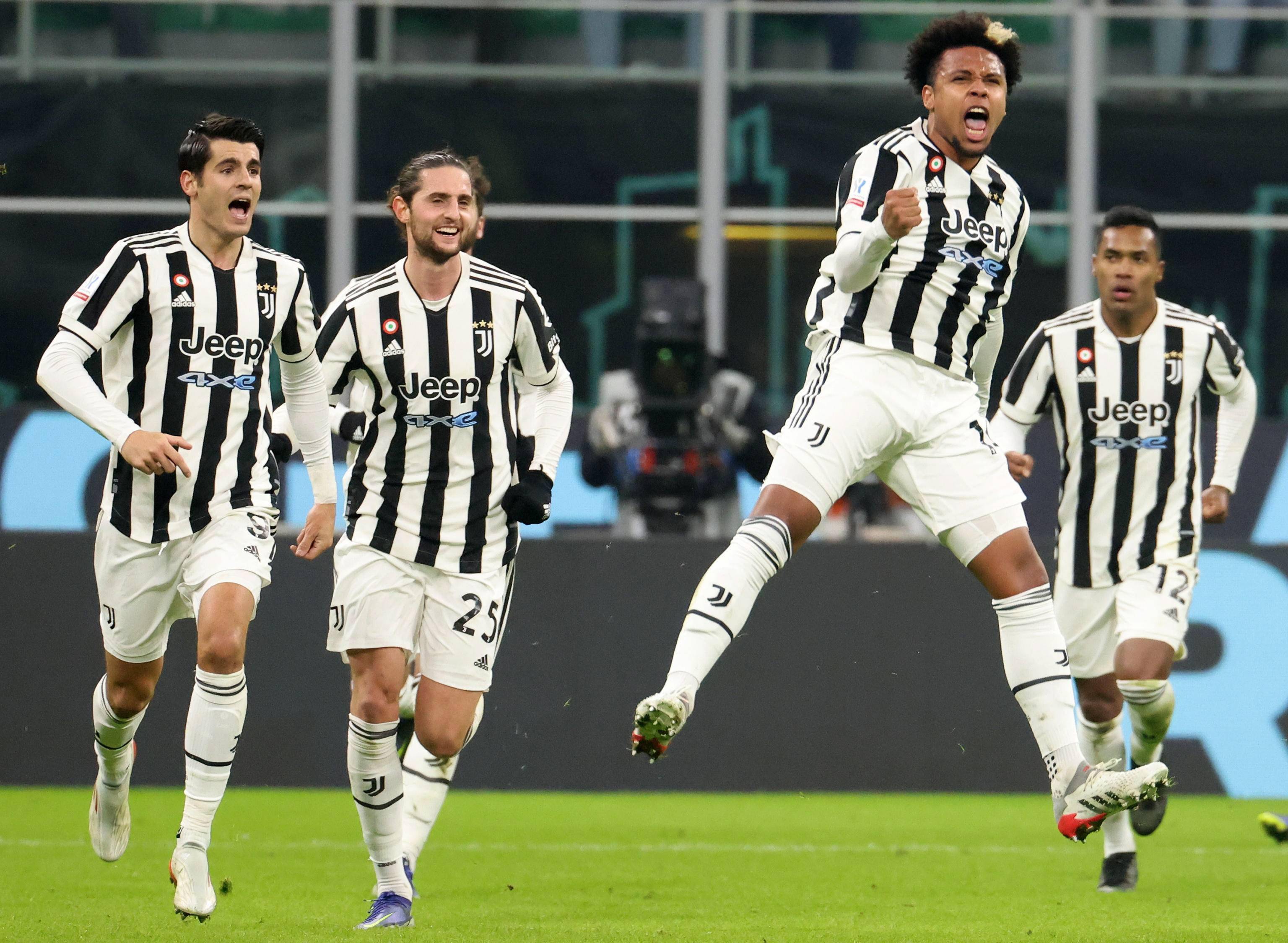 尤文图斯主场胜那不勒斯,斑马军团豪取分 尤文图斯主场胜那不勒斯,斑马军团豪取分