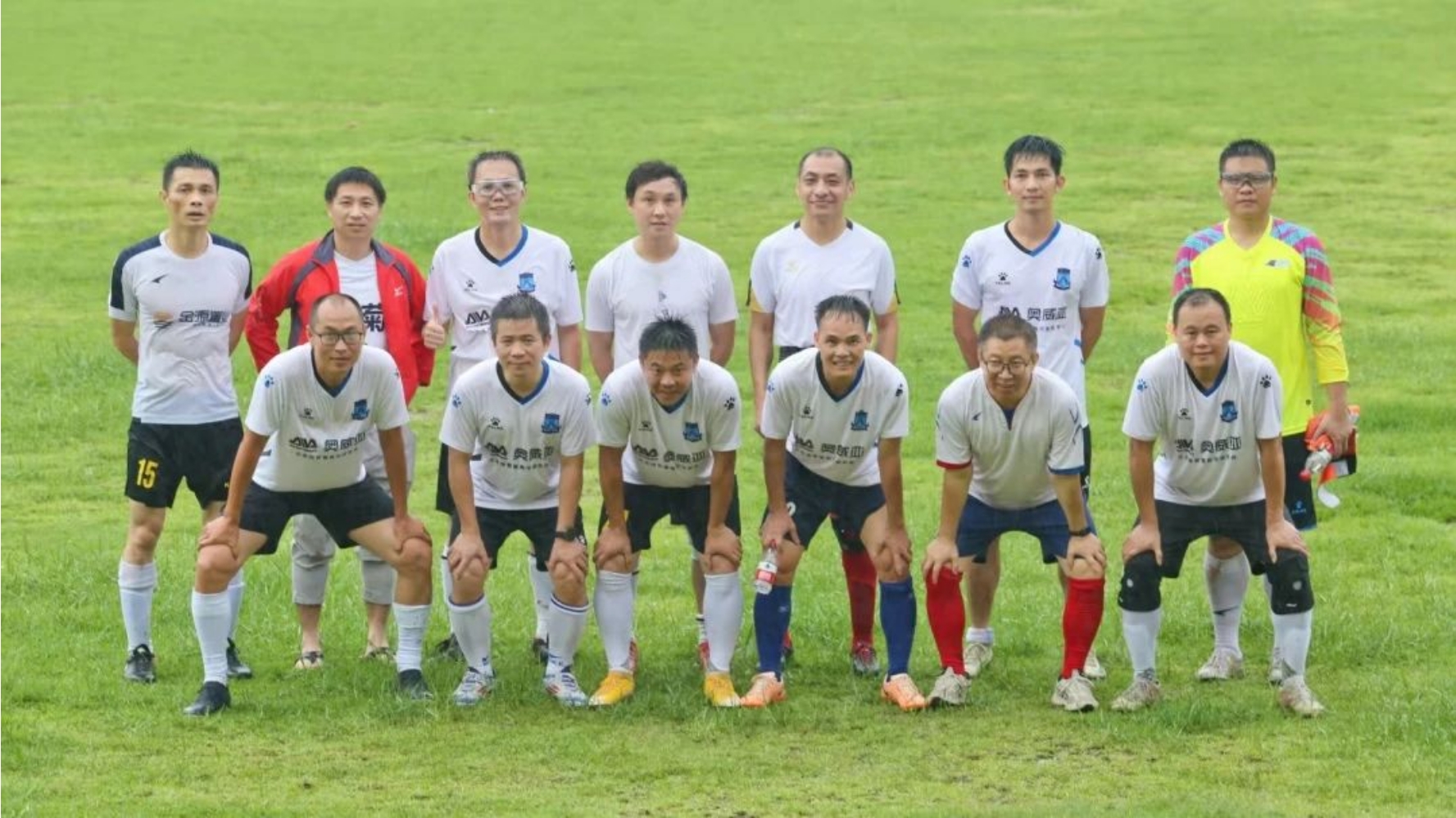 比赛即将开始,球队备战充分 比赛即将开始,球队备战充分