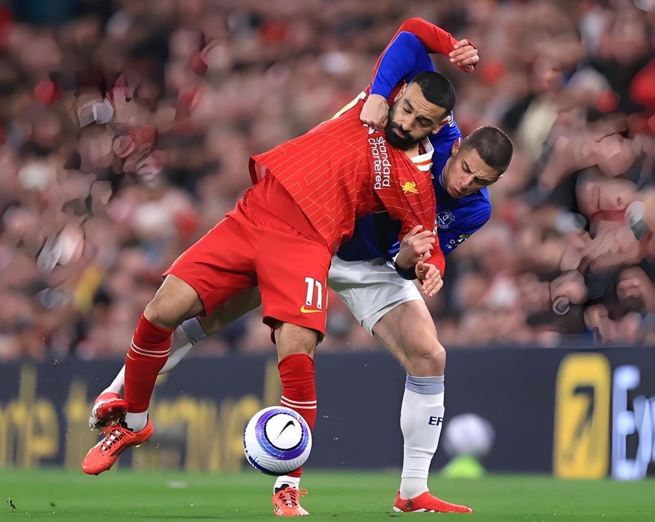 利物浦后防线表现出色,队内默契十足 利物浦后防线表现出色,队内默契十足