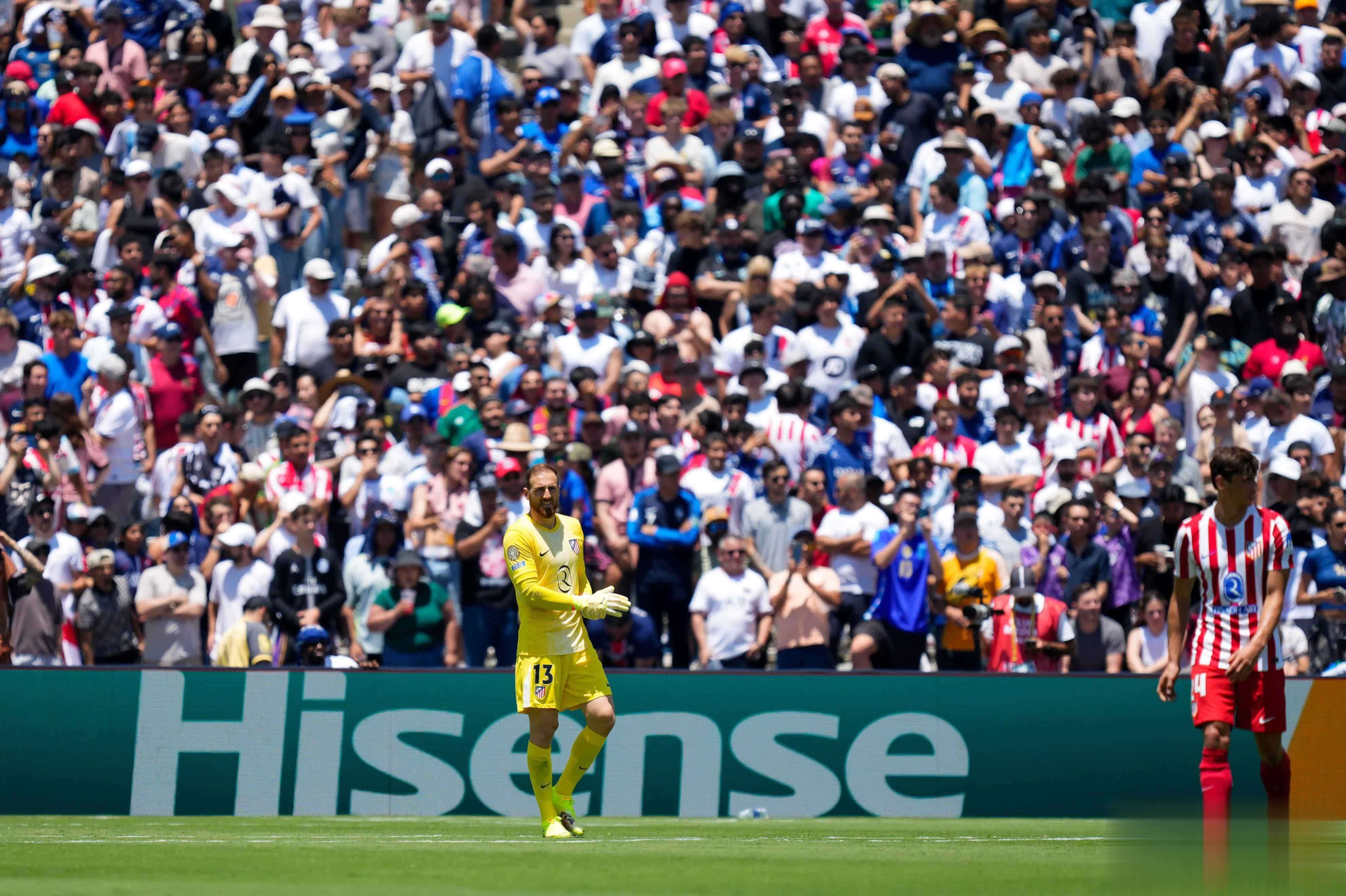 包含马竞中场因伤下场，球队实力受损的词条