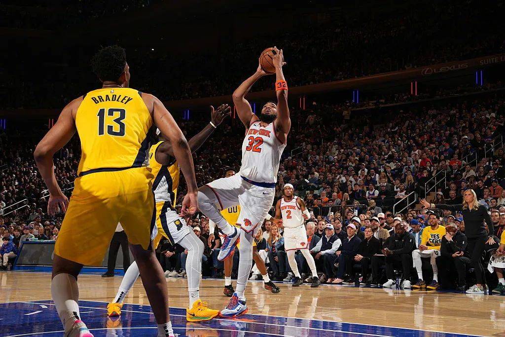 尼克斯大胜热火，迎来胜利之夜