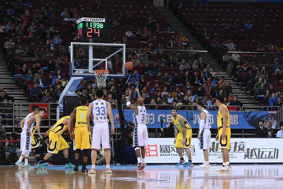 南韩男篮横扫立陶宛男篮，约基奇统治全场的简单介绍