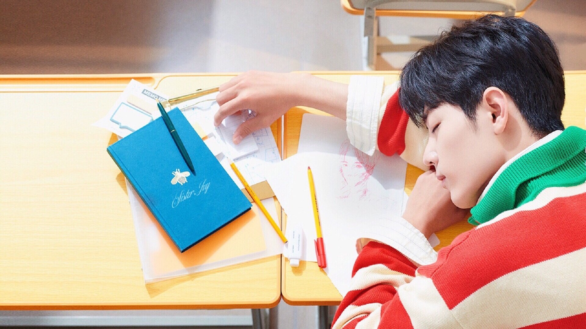 篮网防守锁死鹈鹕,杜兰特攻防转换核心引领胜利