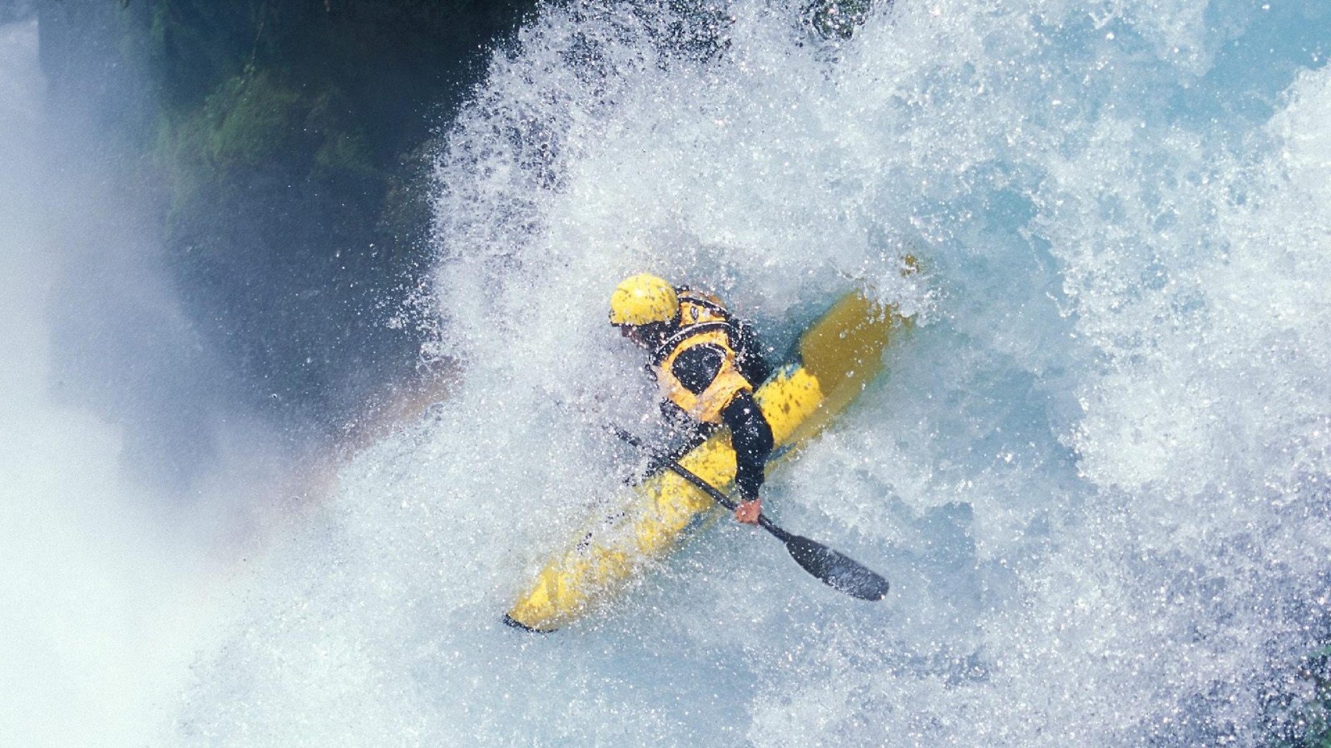 当东方巨龙遭遇西方快船，詹姆斯在巴黎前夜亮出王者之剑