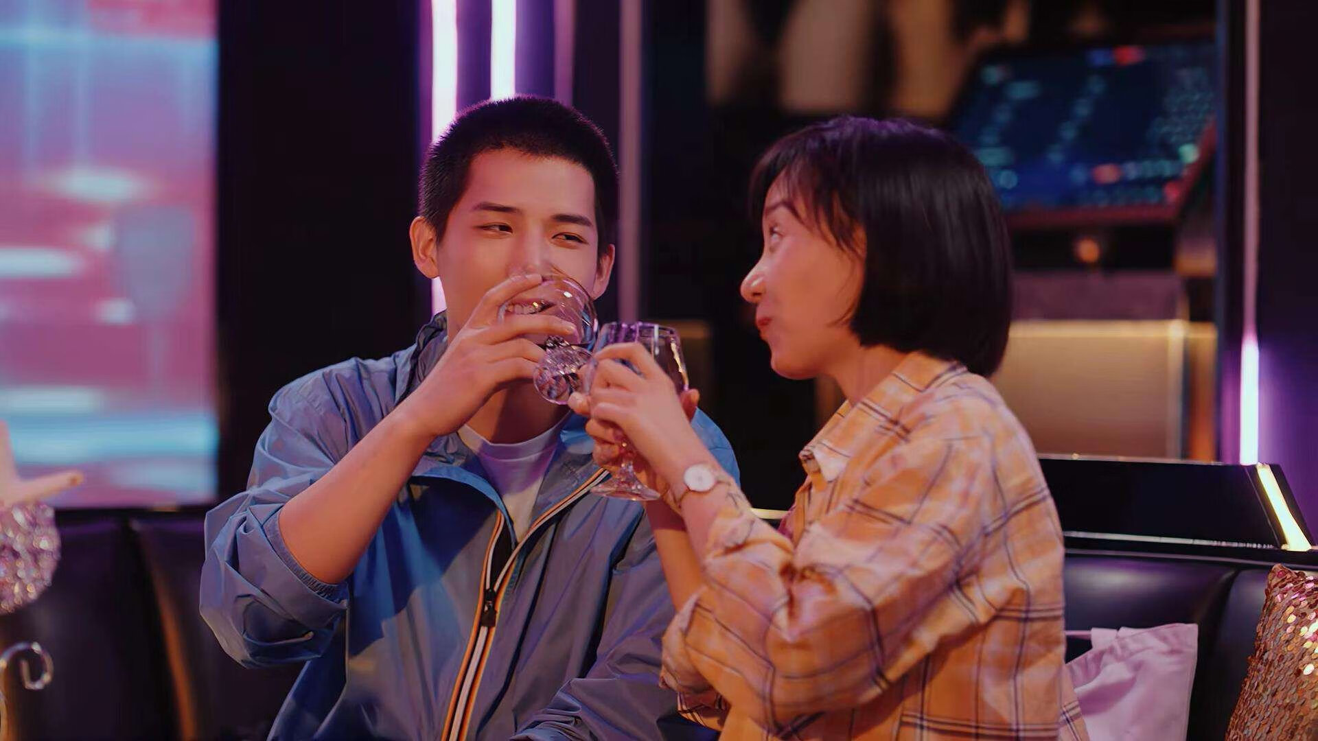 德意志战车碾过圣马梅斯，马丁内利导演逆袭