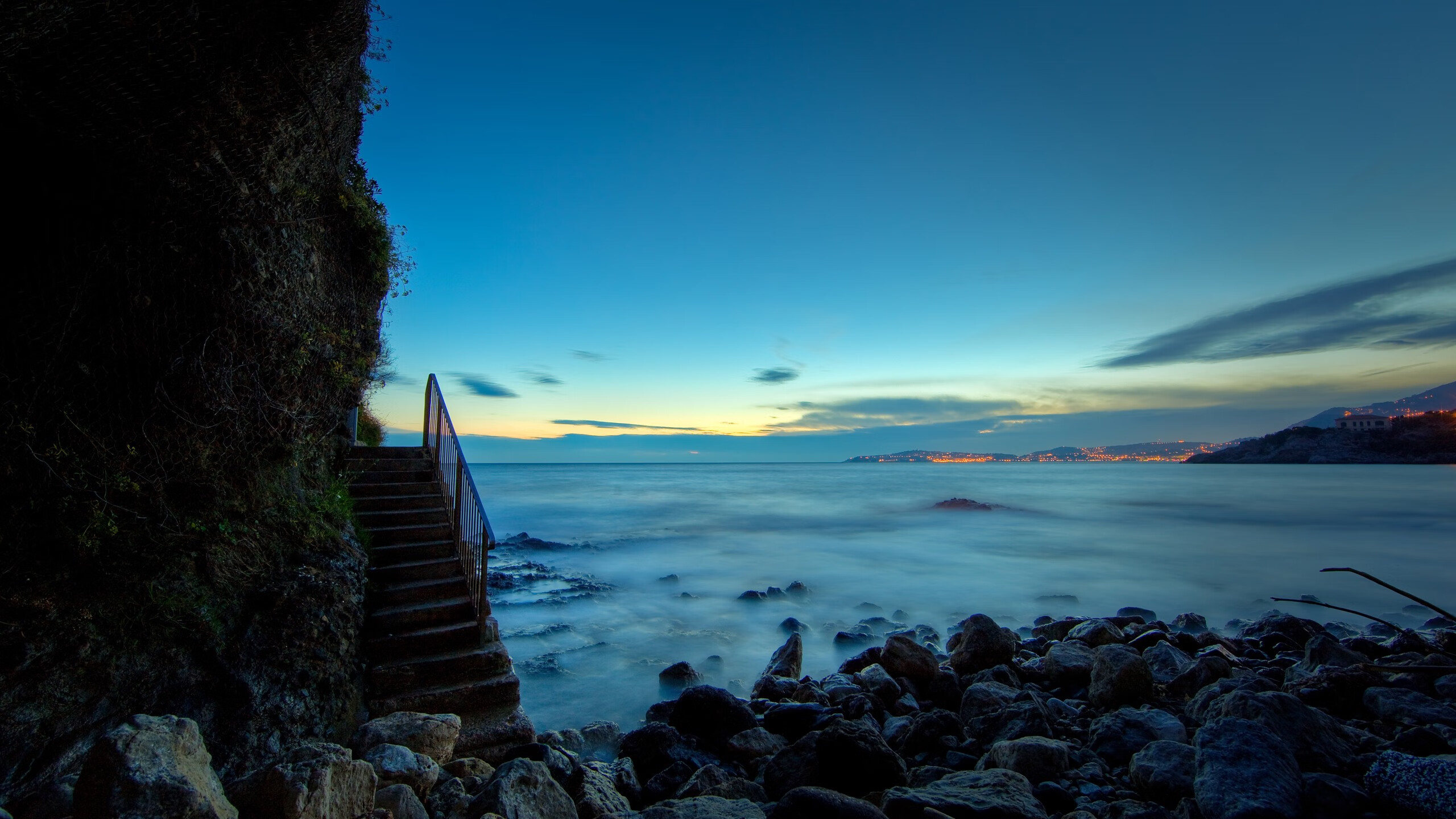 世俱杯2025-乔治神兵天降,山西队主场轻取雷霆