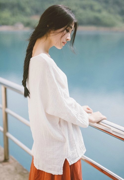 欧冠半决赛之夜，佩德里关键进球定乾坤，巴萨逆转晋级